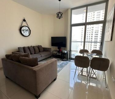 Dubai Marina Apartment | Dubai Marina Royal Premium Serviced Apartments Marina Wharf - KIDS STAY FREE plus free check in 24 hours