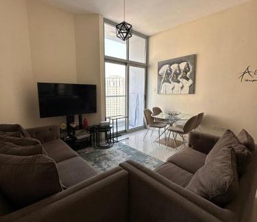 Dubai Marina Apartment | Dubai Marina Royal Premium Serviced Apartments Marina Wharf - KIDS STAY FREE plus free check in 24 hours