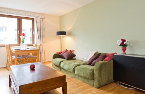 North Wall Apartment | Dublin City Retreat