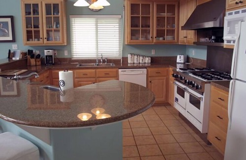 Port O Connor House | DUBOIS HOUSE is WATERFRONT in POC