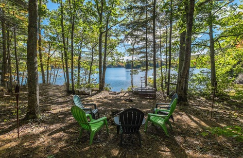 Hope House | Duck Cove Cottage on beautiful Hobbs Pond!