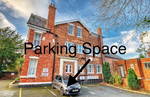 Dudley Apartment | Dudley - Exec Travel - 2bed- Long stay - Parking!