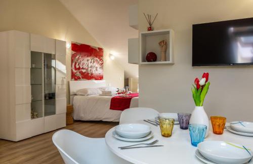 Monza Apartment | Due cuori e una Mansarda