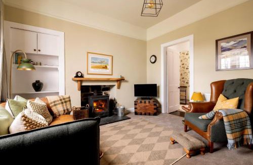 Elgin House | Duffus House Lodge
