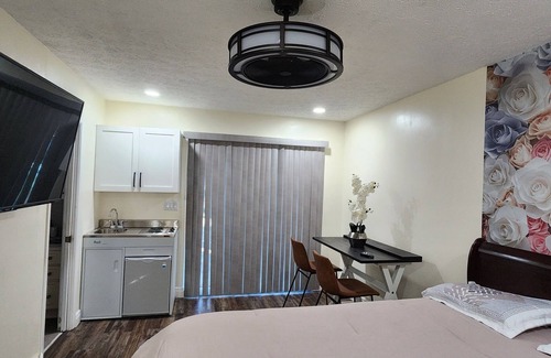 Town N County Park Apartment | Dulce Estancia