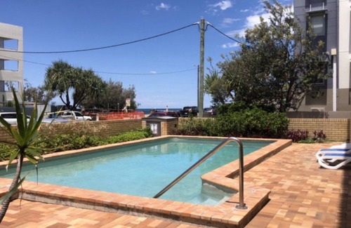 Kings Beach Apartment | Dulkara Unit 8 - A lovely 2 bedroom unit located right on Kings Beach