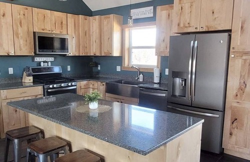 Saginaw House | Duluth Area Private Retreat