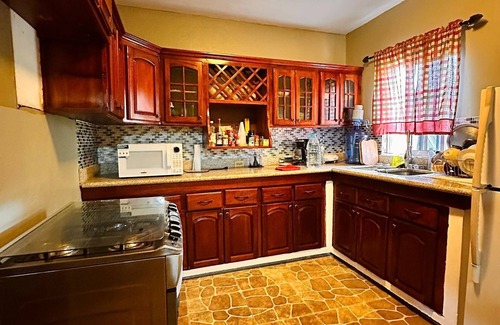 Albion Apartment | Dunbar's Two bedroom
