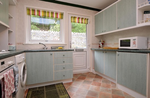 Strone Cottage | Dunbheag Cottage 2 B/R sleeps 4 WaterfrontLocation Nr Dunoon