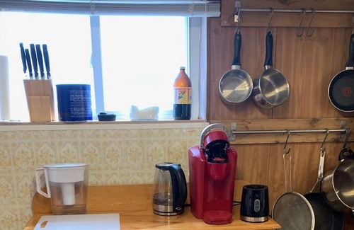 Dundas Apartment | Dundas Guest Suite for rent