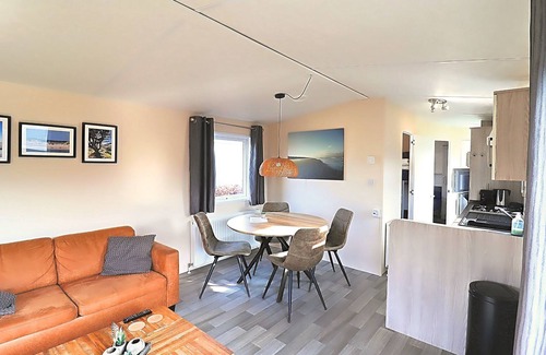 Hollum Ski Chalet | Dune Chalet between Golf course and Sea Beach in Hollum