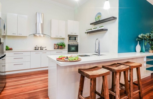 Agnes Water House | DUNES Agnes Water Four bedroom two level property with pool & free WIFI. Pet friendly.