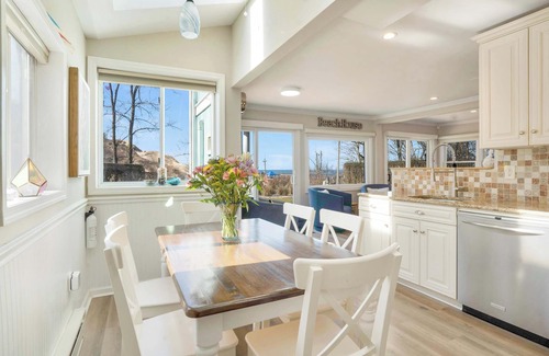 Rocky Point House | Dunes Beach House: Hot Tub and Steps to Beach