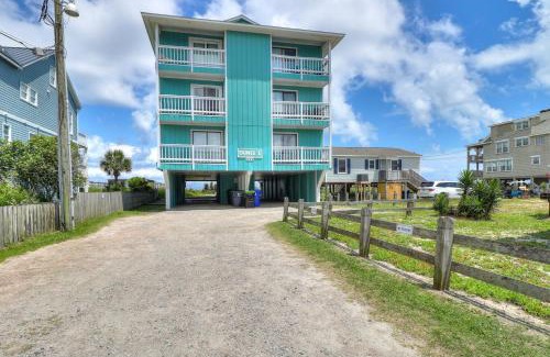 Wilmington Beach Apartment | Dunes I A1 Seas The Day by Carolina Beach Realty