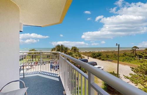 Myrtle Beach Condo | Dunes Village condo with ocean views, pool, hot tub & lazy river