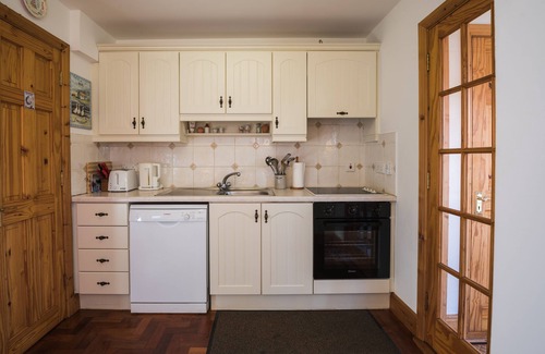 Dunfanaghy House | Dunfanaghy - Sea Views- in village - parking
