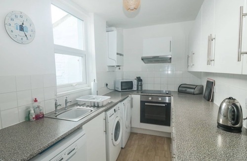 Teignmouth Cottage | DUNHOLME HOUSE, pet friendly, character holiday cottage in Teignmouth