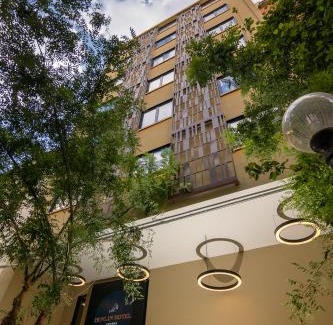 Omonia Hotel | Dunlin Hotel