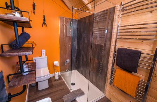 Fintry Cabin | Dunroamin Lodges