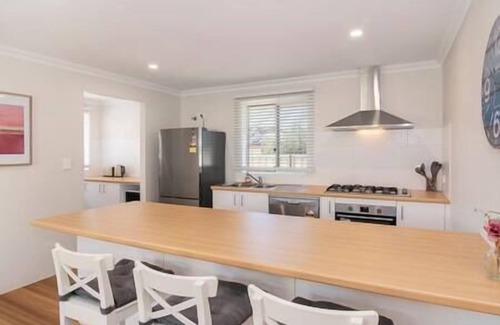 Dunsborough House | Dunsborough Sunrise