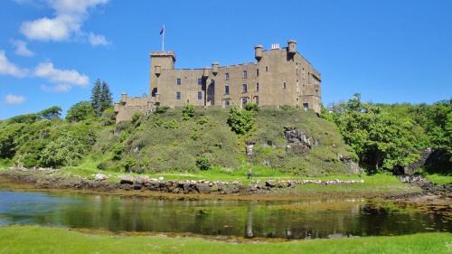 Caroy House | Dunvegan Castle Laundry Cottage