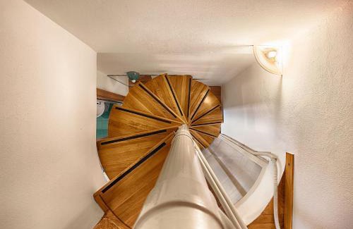 Milan Apartment | Duomo-City Life In The Heart Of The City!