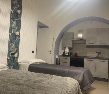 Naples City Centre Apartment | Duomo family house