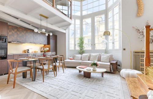 Champs-Elysees Apartment | Duplex à deux pas des Champs Elysée