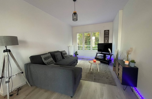 Vaujours Apartment | Duplex 1 Chambre Avec Balcon Très Lumineux