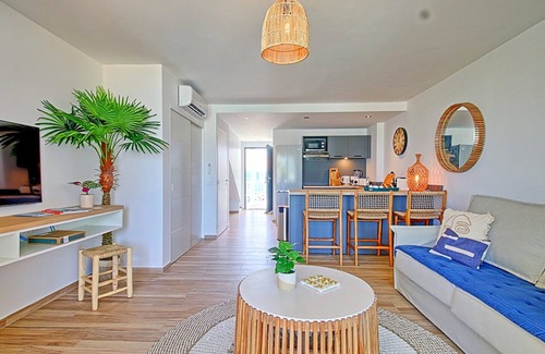 Orient Bay Apartment | Duplex 2 BR in Baie Orientale, pool, aircon, WiFi
