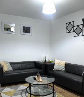 Haverstock Apartment | Duplex 3 Bed Apt with patio in Camden WR202