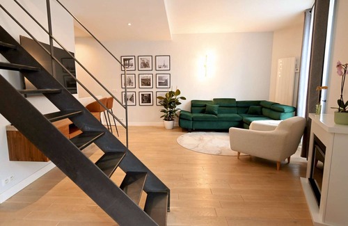 Meudon Apartment | Duplex 4 bedrooms 100m2 near Paris/RER C Balcony