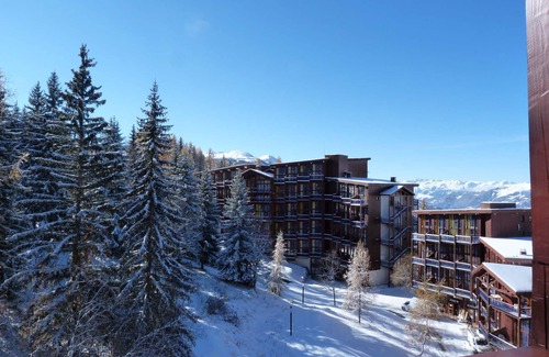 Arc-1800 Apartment | Duplex 4 Rooms, Sleeps 10, Ski-In/Ski-Out, Balcony, Pets Allowed, Wi-Fi