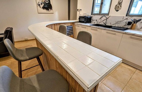 Old Town Apartment | Duplex 90m² Avec Balnéo au Centre-ville de Troyes, 10 Minutes à Pied de la Gare
