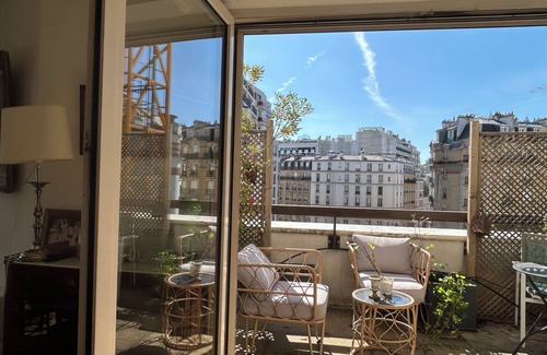 15th Arrondissement Apartment | Duplex 93m sun 2 terraces top floor. Air conditioning.