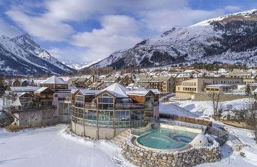 Monetier-les-Bains Apartment | Duplex apartment 4/5 people at the foot of the slopes. Serre chevalier 1500