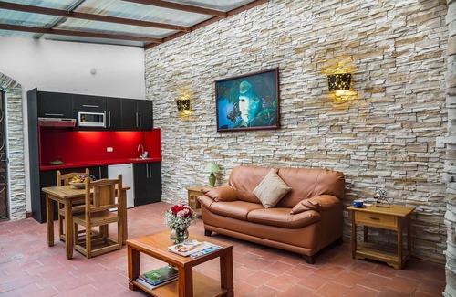Banos de Agua Santa Apartment | Duplex Apartment. 5 rooms in downtown Baños - Casa del Balcon