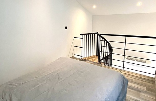 Bagnols-sur-Ceze Apartment | Duplex Apartment Private terrace