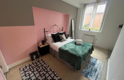 Hope Street Apartment | Duplex Apartment - Arts District Liverpool