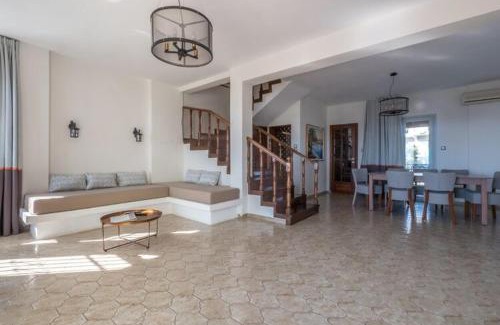 Gerakini Apartment | Duplex Apartment with Shared Pool