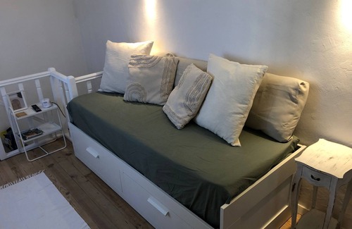 Cagnes-sur-Mer Apartment | Duplex au Calme au Pied du Château