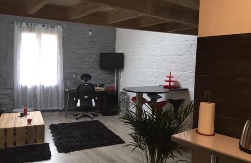 Lunel Apartment | Duplex au Coeur de Lunel