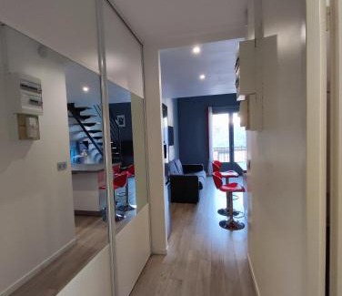 Roissy-en-France Apartment | Duplex Autonome Cosy à Paris Roissy CDG