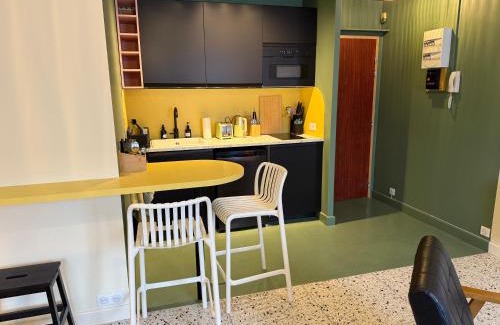 Moulins Apartment | Duplex avec patio - Quartier historique
