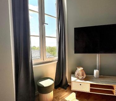 La Madeleine Apartment | Duplex avec place de parking privé