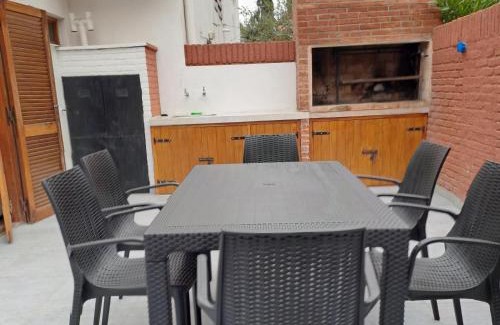 Pinamar Apartment | Duplex BESUGO, con patio y parrilla