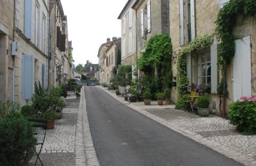 Beaumont-du-Perigord Apartment | Duplex Carreyrou
