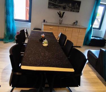 Champagne-en-Valromey Apartment | Duplex centre village et proche commodités