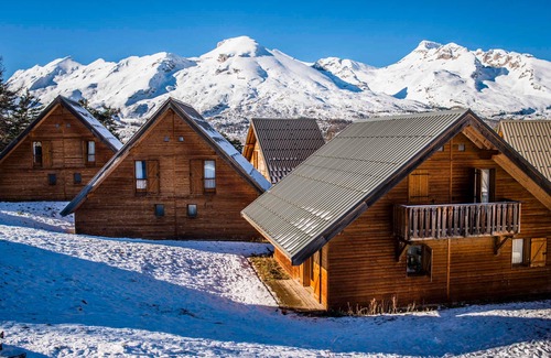 La Joue du Loup Ski Chalet | Duplex chalet 3 rooms for 7 pers. with terrace and free parking