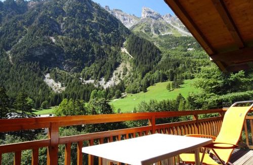 Pralognan-la-Vanoise Apartment | Duplex Confortable à Pralognan-la-Vanoise avec Wifi et Terrasse Sud, à 400m des Commerces - FR-1-464-56